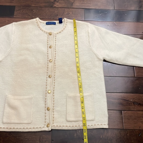 Karen Scott 100% wool cardigan sweater Cream Gold tone buttons Size M Classy - Picture 8 of 11
